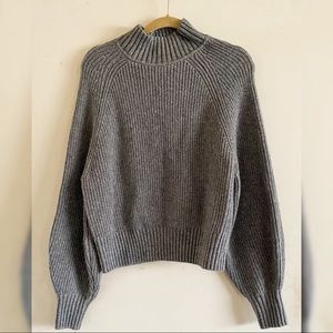 Women’s Oversized Gray Knit Sweater